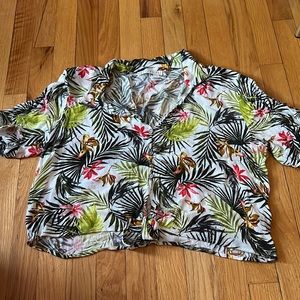 Floral Hawaiian crop top white lotus